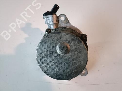 Used Vacuum pump BMW 5 (E60) 525 d (177 hp) 22236062