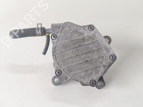 Used Vacuum pump TOYOTA AURIS (_E15_) [2006-2013]  13296055