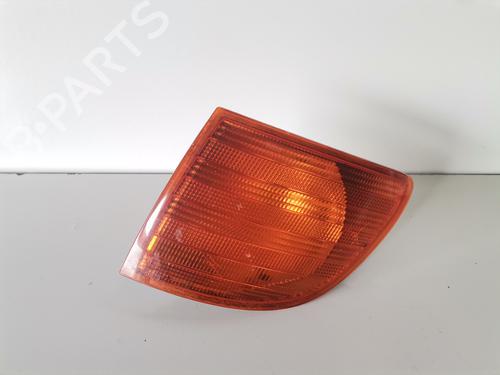 Blinker vorne links MERCEDES-BENZ VITO Bus (W638) 110 CDI 2.2 (638.194) (102 hp) 9285864