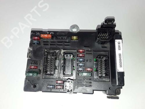 Used Fuse box PEUGEOT 406 (8B) 2.0 HDI 110 (109 hp) 9283152