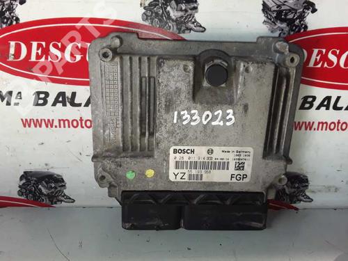 Engine control unit (ECU) OPEL VECTRA C Estate (Z02) 1.9 CDTI (F35 ...