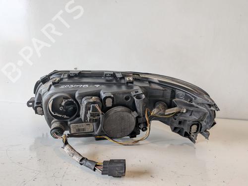 Right headlight VOLVO S60 I (384) D5 | BP32263602C29 