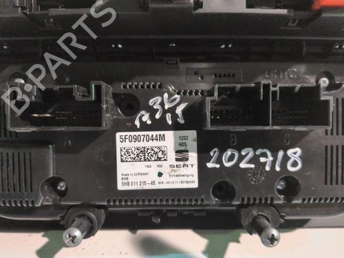 Climate control SEAT LEON ST (5F8) | BP31794948I5
