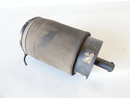 Used Right rear shock absorber Right rear shock absorber LAND ROVER RANGE ROVER SPORT II (L494) 3.0 SDV6 4x4 (292 hp) 14305399 14305399