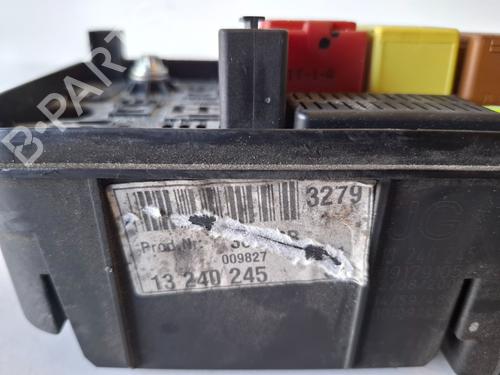 Fuse box OPEL VECTRA C (Z02) 1.9 CDTI (F69) | BP23226548E1 