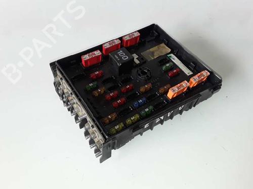 Used Fuse box VW PASSAT B6 (3C2) 2.0 TDI 4motion (140 hp) 9315357