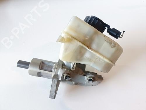 Brake master cylinder BMW 1 (E87) 118 d | BP17723572M77 