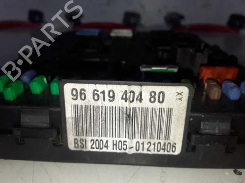 Fuse box CITROËN C4 I (LC_)  | BP9282582E1 