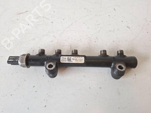 Used Injection rail FORD FOCUS III Turnier 1.6 TDCi (115 hp) 28355563