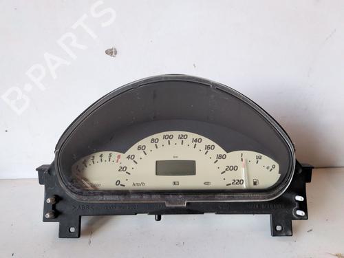 Used Instrument cluster Instrument cluster MERCEDES-BENZ A-CLASS (W168) A 190 (168.032, 168.132) (125 hp) 33175778 33175778