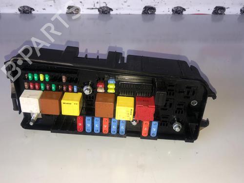 Fuse box OPEL VECTRA C (Z02) 1.9 CDTI (F69) | BP9313642E1 