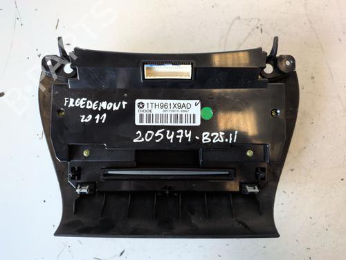Climate control FIAT FREEMONT (345_) 2.0 JTD | BP37424383I5 - Image 2