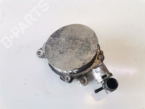 Used Vacuum pump RENAULT TRAFIC II Van (FL) [2001-2025]  10902699