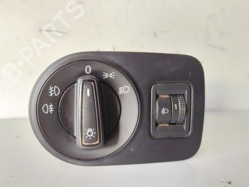 Used Headlight switch SEAT IBIZA IV SC (6J1, 6P5) 1.0 TSI (95 hp) 12458159