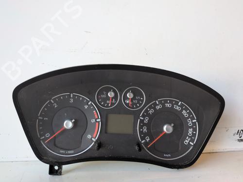 Used Instrument cluster Instrument cluster FORD FIESTA V (JH_, JD_) 1.6 TDCi (90 hp) 36393930 36393930