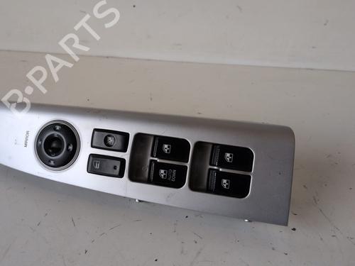 Used Left front window switch Left front window switch HYUNDAI SANTA FÉ II (CM) [2005-2015] 33276835 33276835