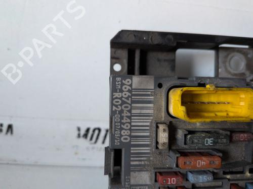 Fuse box CITROËN C5 III (RD_) 1.6 HDi 110 (RD9HZC) | BP36504691E1 - Image 3