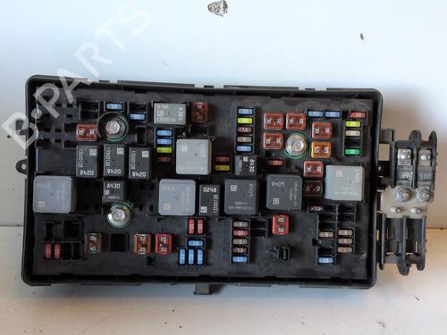 Used Fuse box Fuse box 36814068 36814068