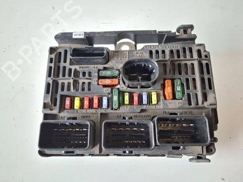 Used Fuse box PEUGEOT 807 (EB_) 2.2 HDi (128 hp) 27605601