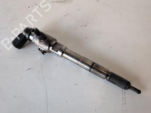Inyector Inyector VW CADDY III MPV (2KB, 2KJ, 2CB, 2CJ) 1.6 TDI (75 hp) 37630692 37630692