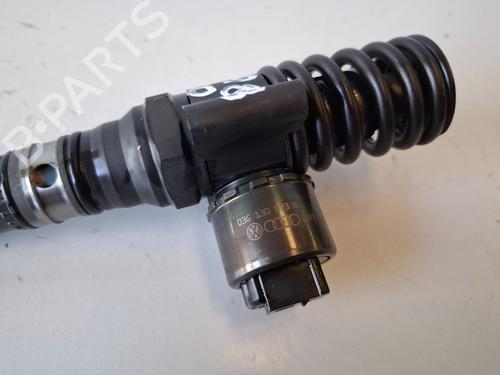 Injector VW TOURAN (1T1, 1T2)  | BP26886326M100 
