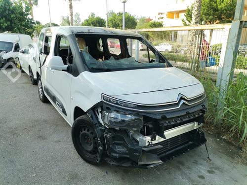 CITROËN BERLINGO (ER_, EC_) 1.2 PureTech 110 (110 hp) 1074093