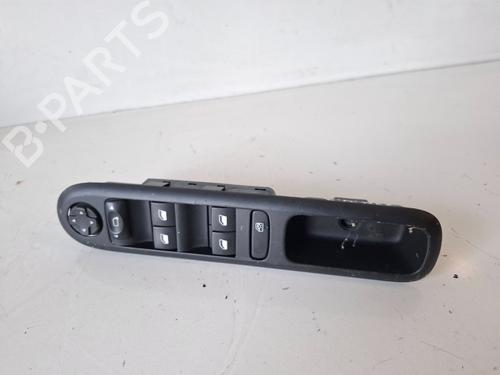 Used Left front window switch PEUGEOT 5008 II (MC_, MJ_, MR_, M4_) [2016-2025]  30638280