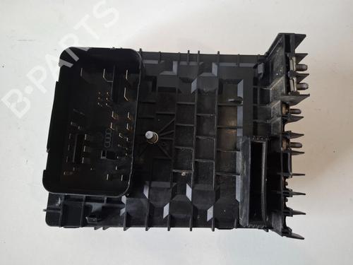 Fuse box VW GOLF V (1K1) 1.4 TSI | BP24333506E1 