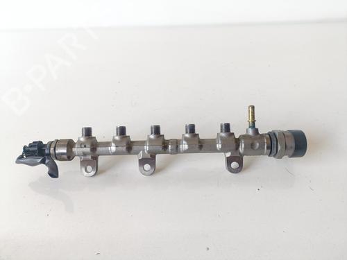 Used Injection rail NISSAN X-TRAIL II (T31) 2.0 dCi 4x4 (150 hp) 18952530