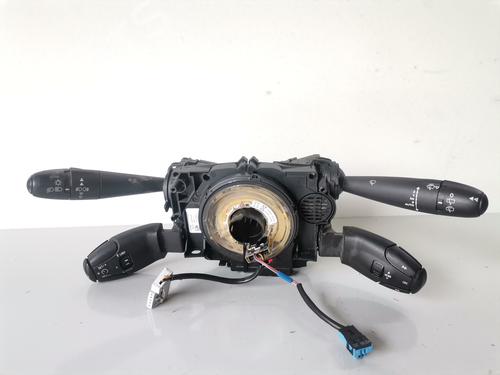 Used Headlight switch PEUGEOT 3008 I MPV (0U_) 1.6 HDi (109 hp) 10284481