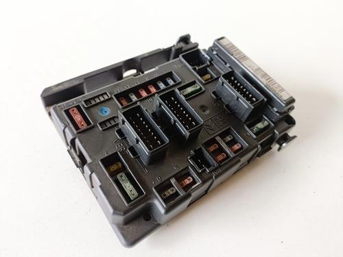 Fuse box CITROËN C5 I (DC_) 2.0 HDi (DCRHZB, DCRHZE) | BP18299774E1
