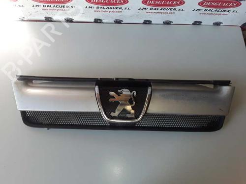 Grilles de calandre PEUGEOT BOXER Van (244) 2.2 HDi (101 hp) 1304703070