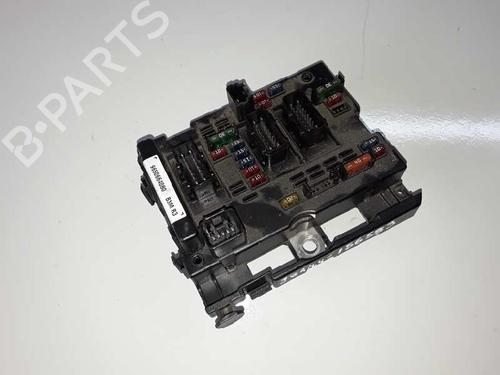 Used Fuse box PEUGEOT 406 (8B) 2.0 HDI 110 (109 hp) 9284685