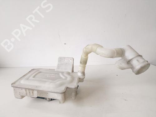 Used Windscreen washer tank VW GOLF VI (5K1) [2008-2014]  21178367