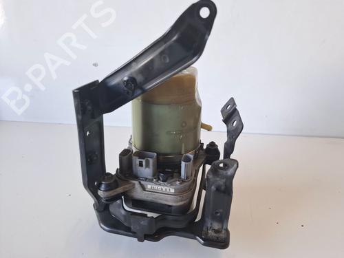 Used Steering pump FORD FOCUS C-MAX (DM2) [2003-2007]  23423875