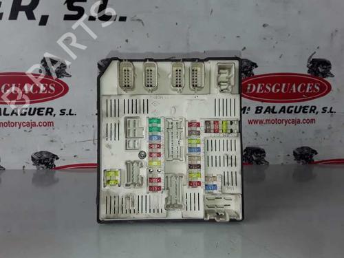 Used Fuse box RENAULT MEGANE III Hatchback (BZ0/1_, B3_) [2008-2025]  9283703