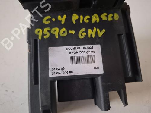 Fuse box CITROËN C4 Picasso I MPV (UD_) | BP28808236E1