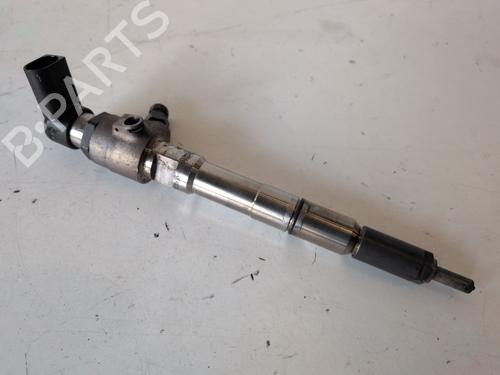 Inyector Inyector VW CADDY III MPV (2KB, 2KJ, 2CB, 2CJ) 1.6 TDI (75 hp) 37630695 37630695