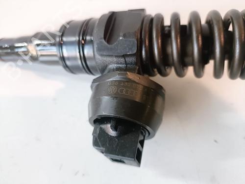 Injector SEAT LEON (1P1) 1.9 TDI | BP21226204M100 