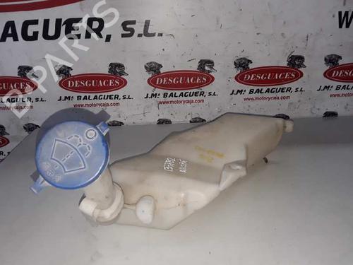 Used Windscreen washer tank PEUGEOT 206 Hatchback (2A/C) 1.4 LPG (75 hp) 9283190
