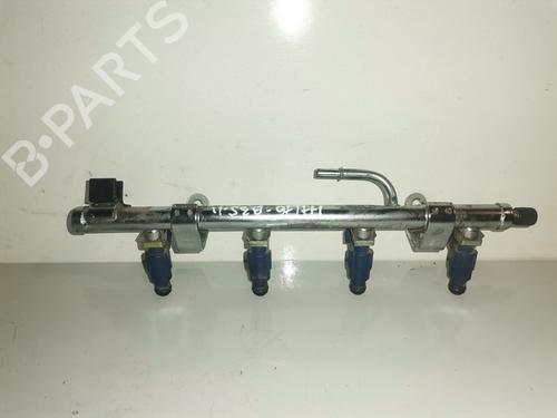 Used Injection rail CHRYSLER PT CRUISER (PT_) 1.6 (116 hp) 10518425