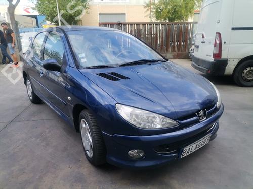 Faro izquierdo PEUGEOT 206 Hatchback (2A/C) 1.4 HDi eco 70 | BP10936563C28 