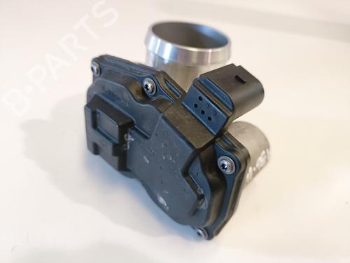 Throttle body FORD FOCUS III Turnier  | BP17488117M82