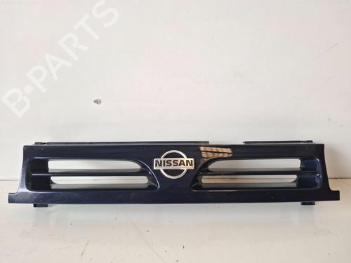 Used Grille NISSAN PRIMERA (P10) 1.6 (90 hp) 28710518