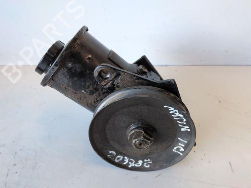 Used Steering pump Steering pump NISSAN PATROL III/2 Station Wagon (W260) [1988-1998] 33246945 33246945