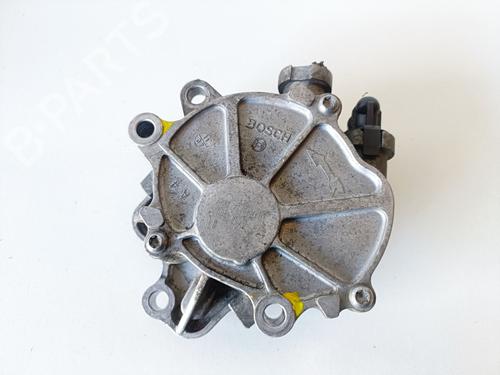 Used Vacuum pump LAND ROVER DISCOVERY III (L319) 2.7 TD 4x4 (190 hp) 17678366