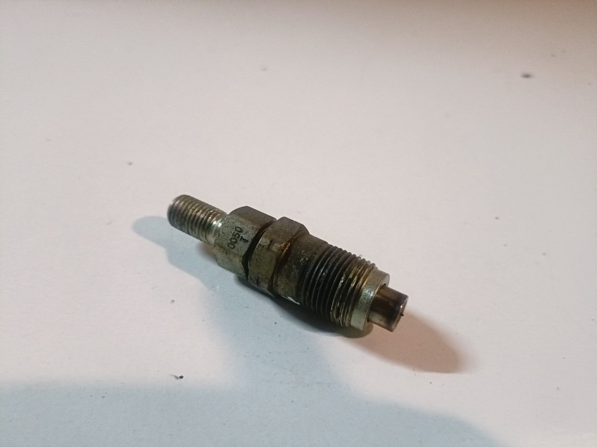 Injector FORD RANGER (ER, EQ, R_) 2.5 TD 4x4 21562201 | B-Parts