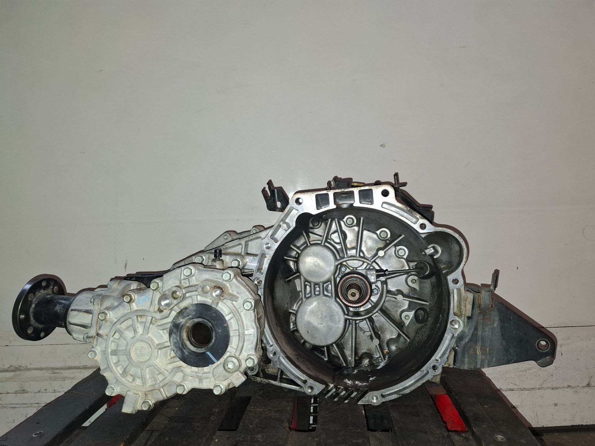 Gearbox HYUNDAI SANTA FÉ II (CM) 2.2 CRDi GLS 24374688 | B-Parts