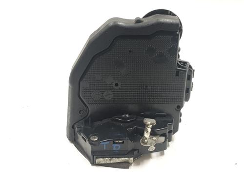 Højre bagtil lås Højre bagtil lås TOYOTA AURIS (_E15_) 2.0 D-4D (ADE150_, ADE150R) (126 hp) 32694932 32694932