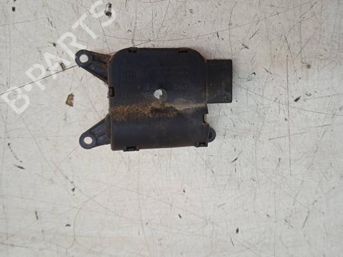 Used Heater blower motor VW TRANSPORTER T5 Van (7HA, 7HH, 7EA, 7EH) 1.9 TDI (105 hp) 11361056
